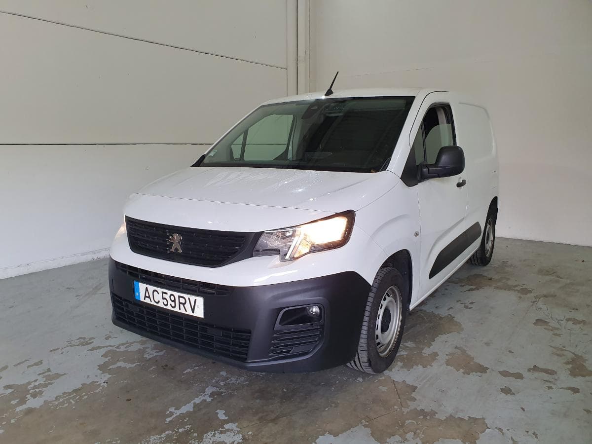 Peugeot Partner 1.5 HDI · Ano 2020 — imagen 2