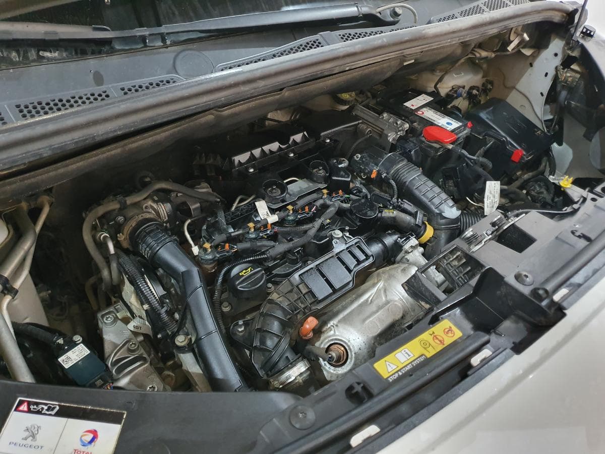 Peugeot Partner 1.5 HDI · Ano 2020 — imagen 5