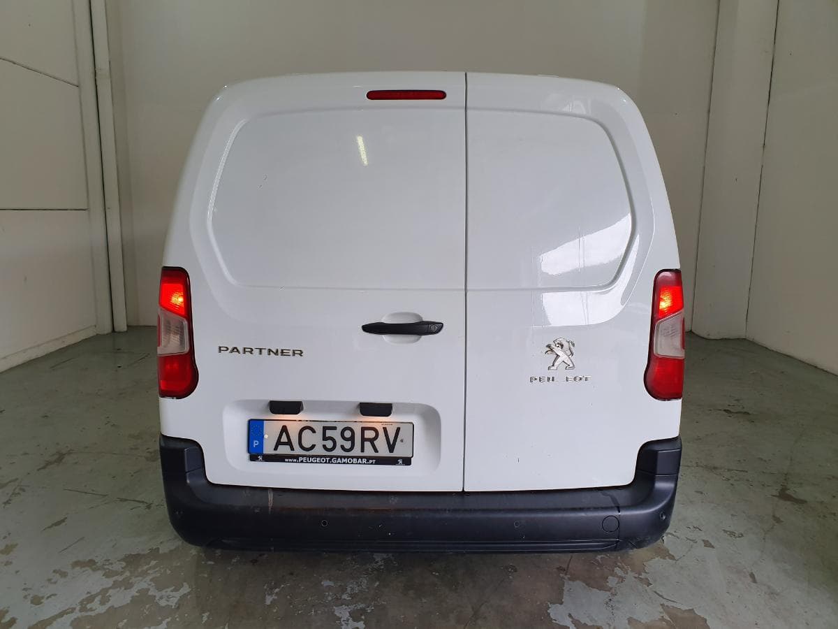 Peugeot Partner 1.5 HDI · Ano 2020 — imagen 9