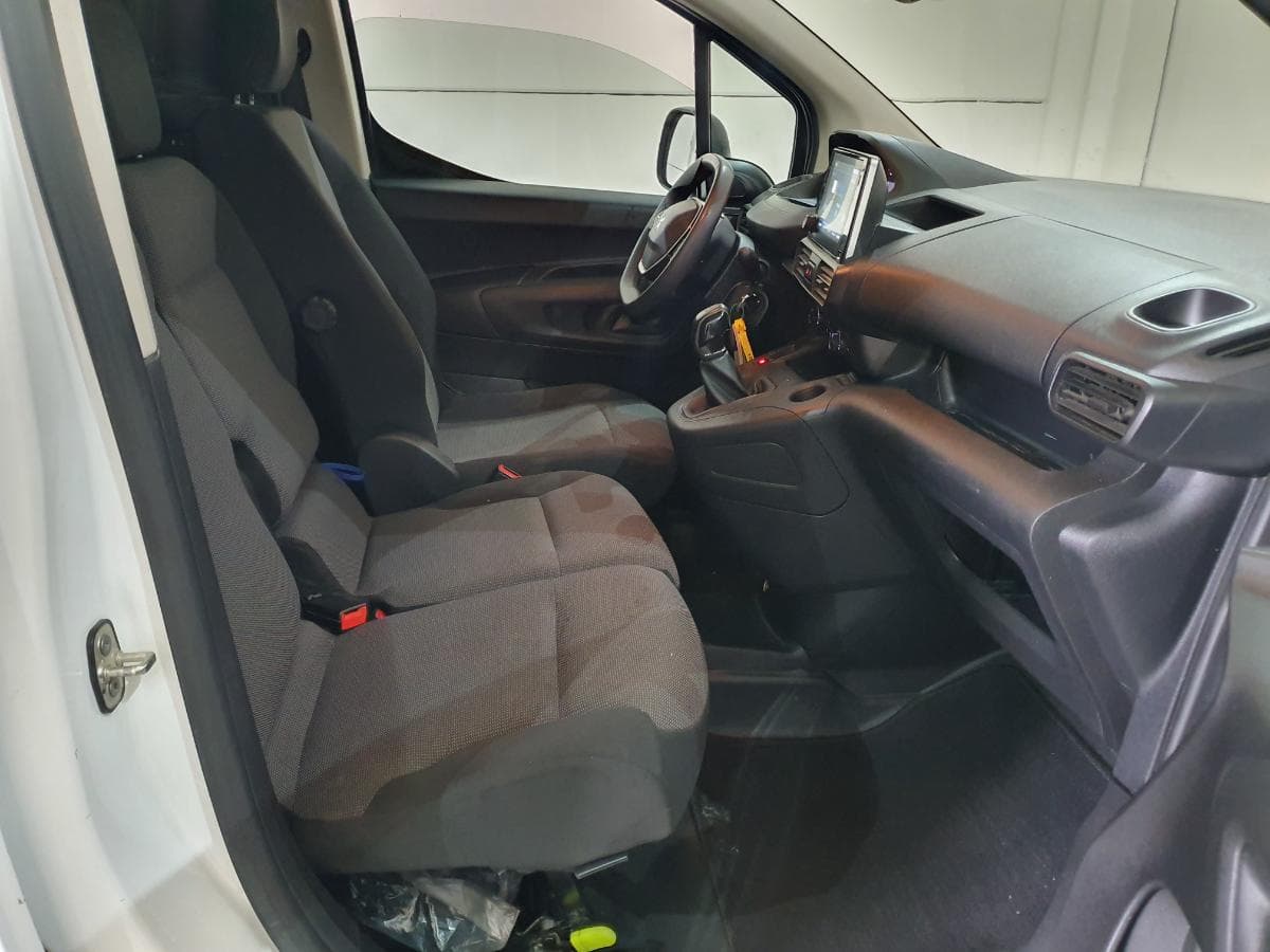 Peugeot Partner 1.5 HDI · Ano 2020 — imagen 20