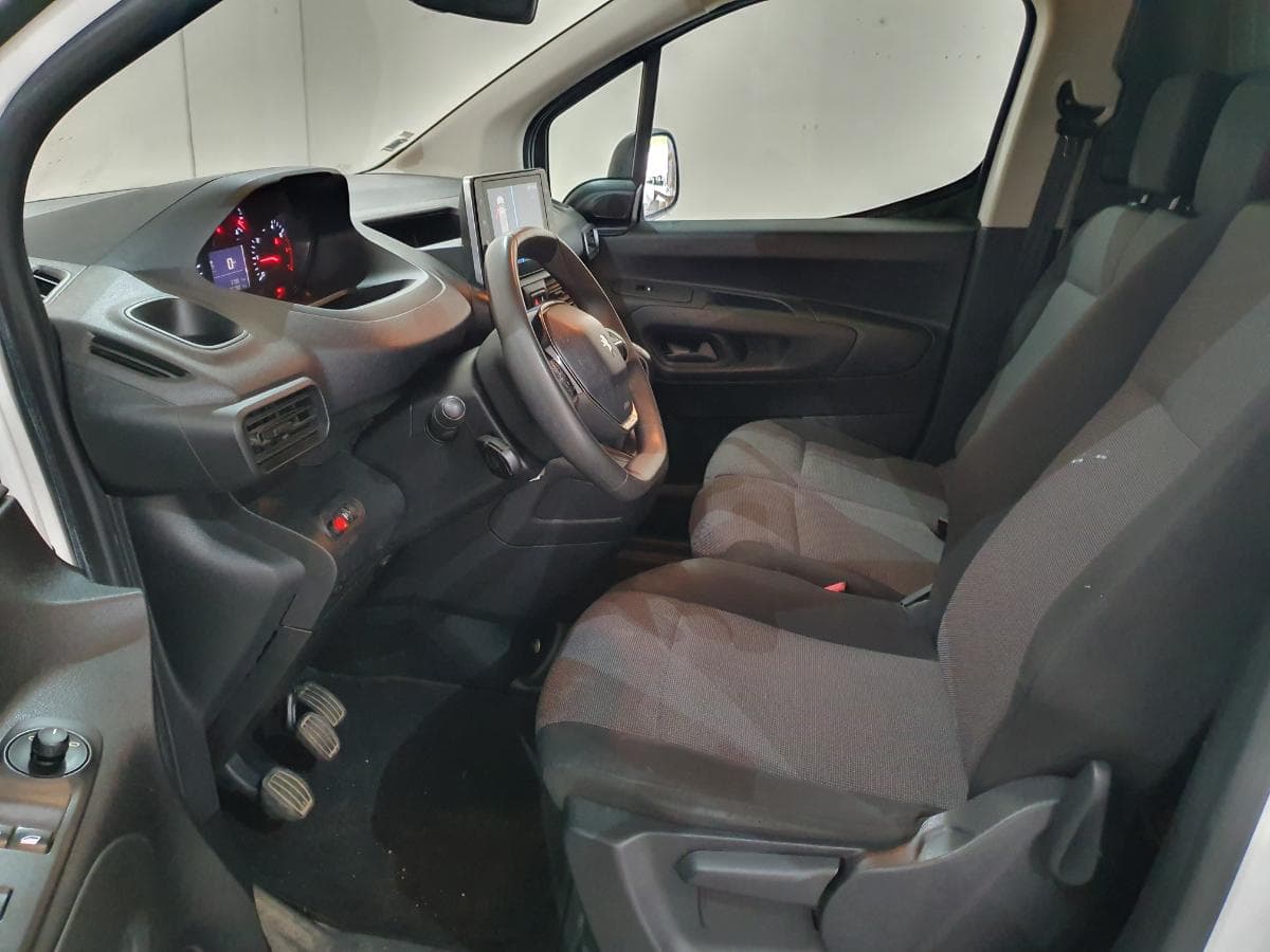 Peugeot Partner 1.5 HDI · Ano 2020 — imagen 35