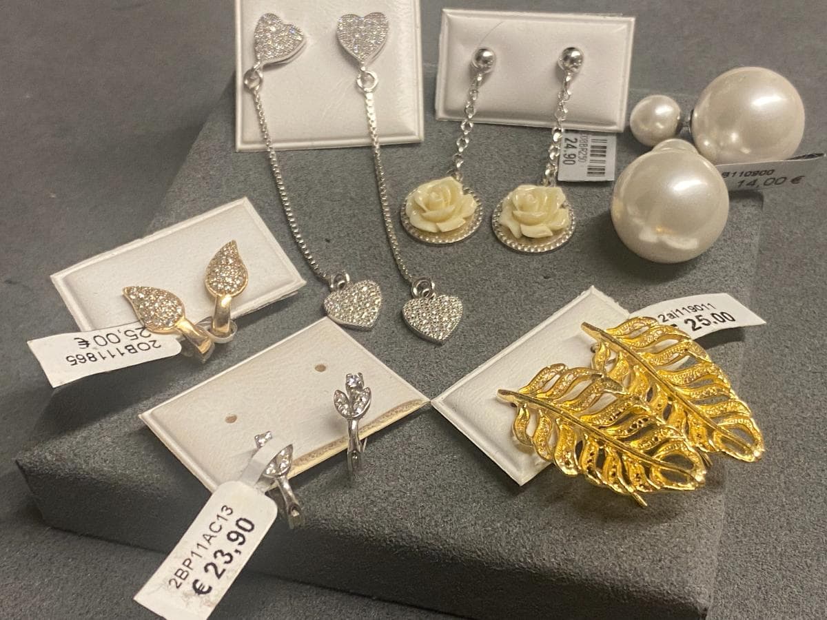 Pendientes de plata y otros materiales — imagen 3