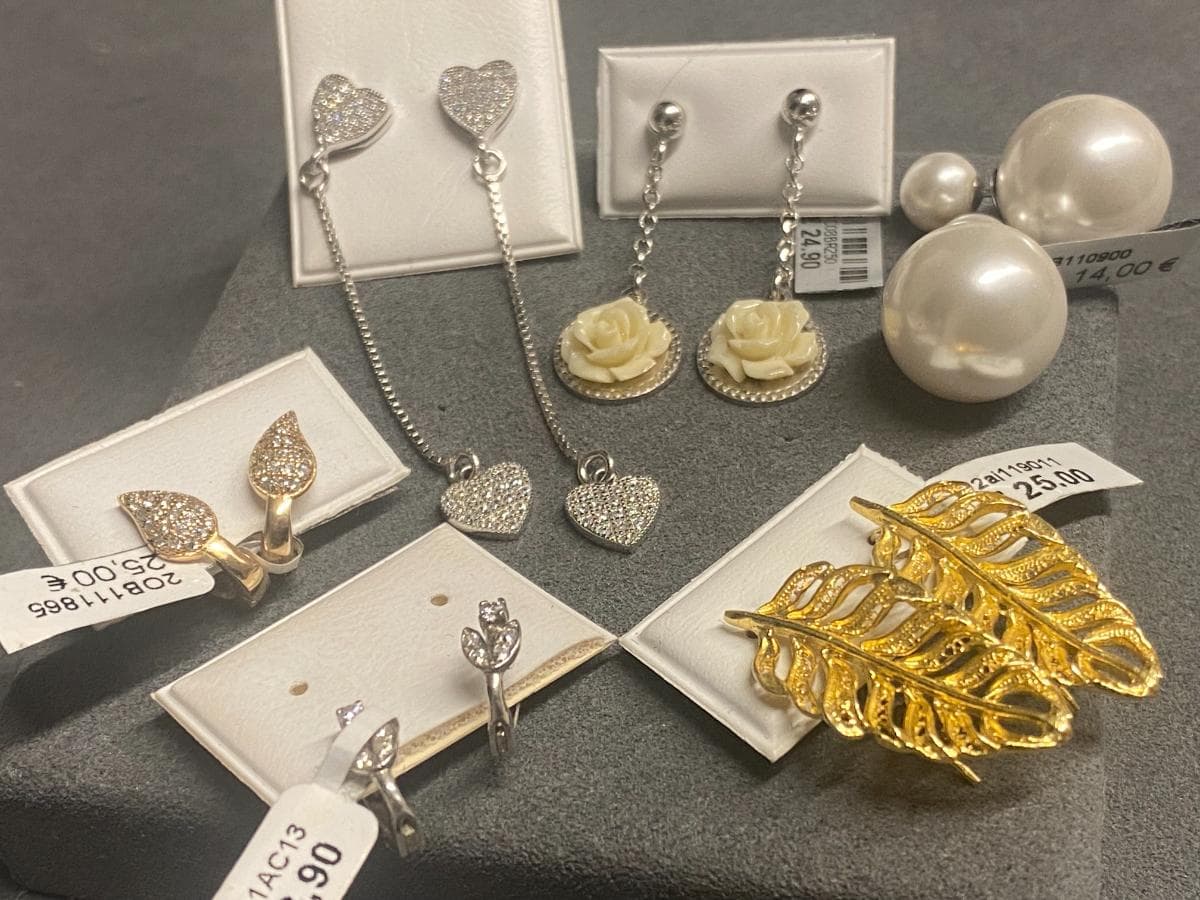 Pendientes de plata y otros materiales — imagen 5