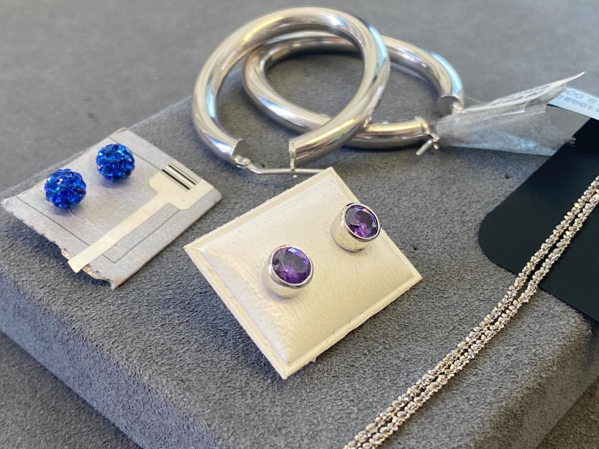 Pendientes de plata y otros materiales — imagen 2