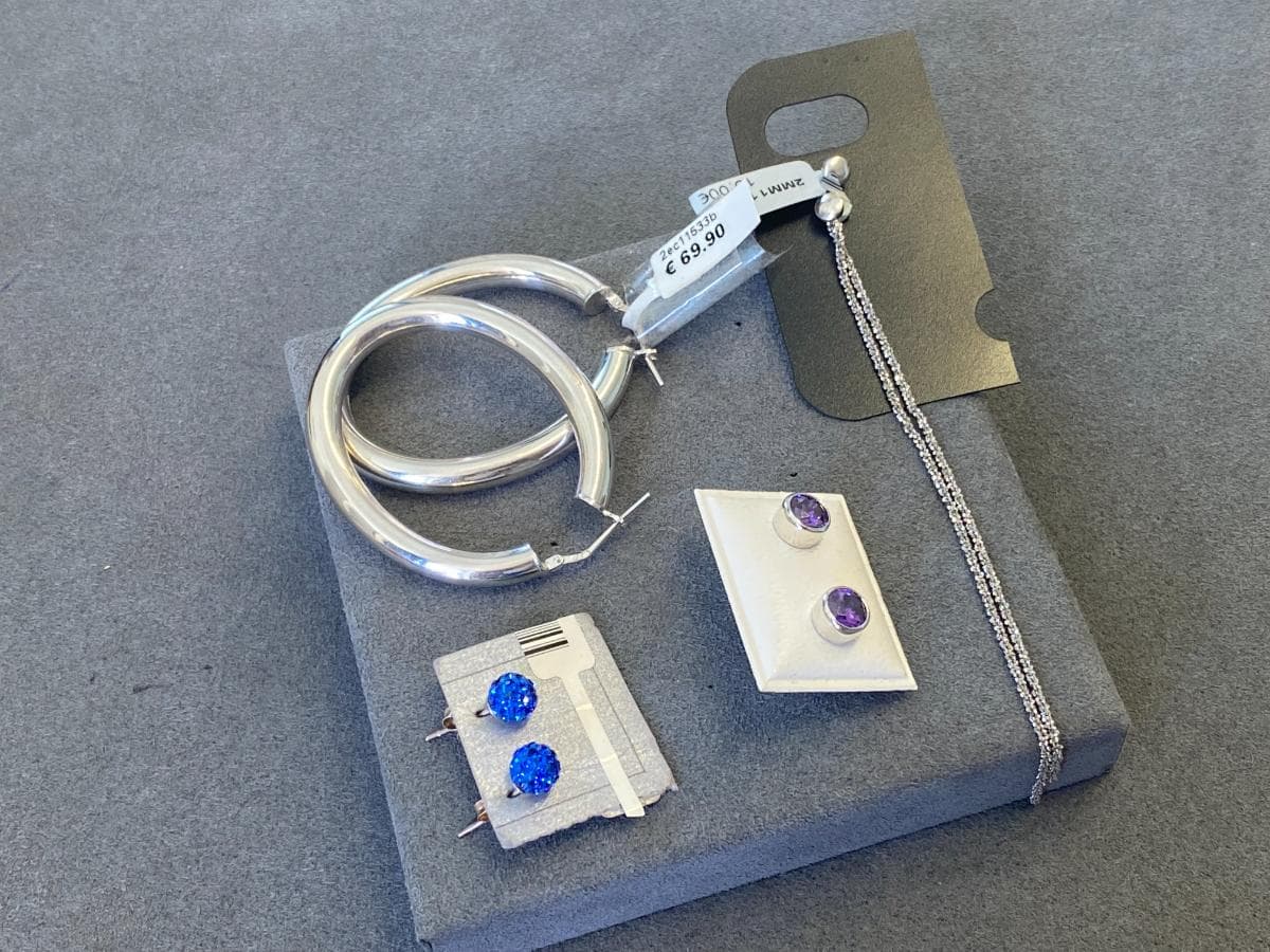 Pendientes de plata y otros materiales — imagen 3
