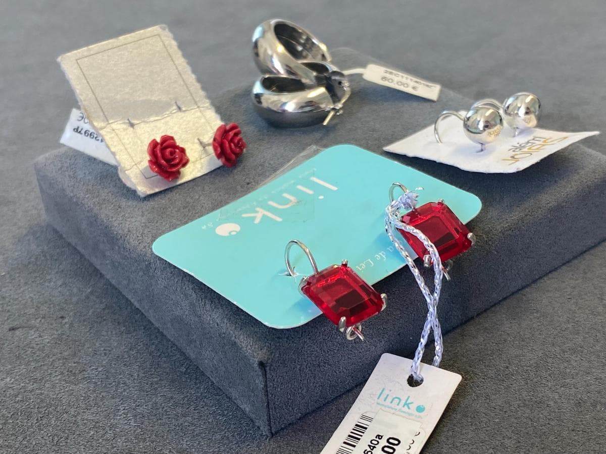 Pendientes de plata y otros materiales — imagen 2