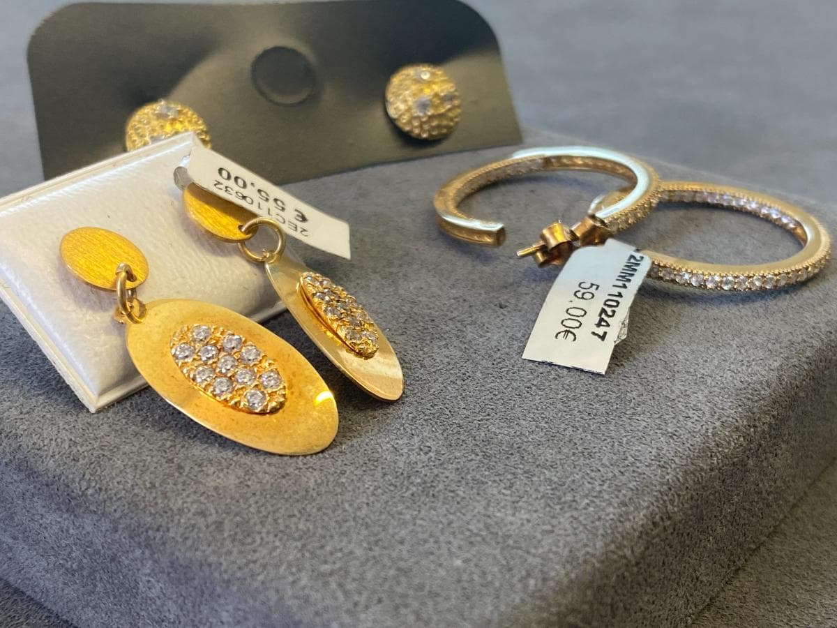 Pendientes de plata y otros materiales — imagen 2