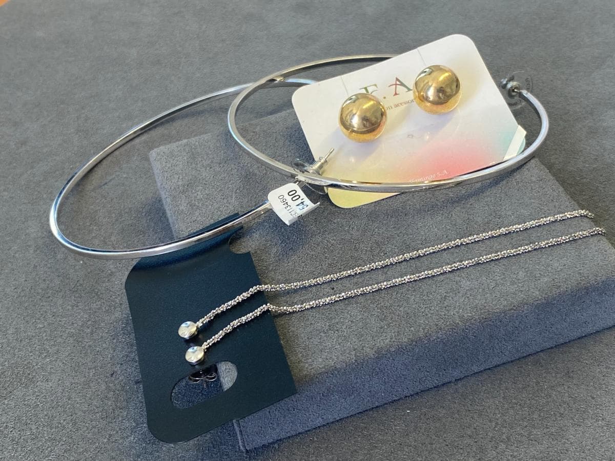 Pendientes de plata y otros materiales — imagen 2
