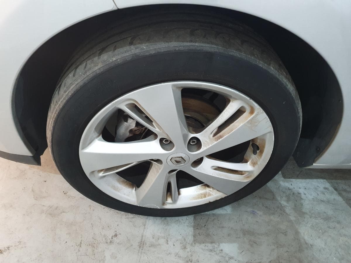 Renault Mégane 1.5 DCI · Año 2012 — imagen 19