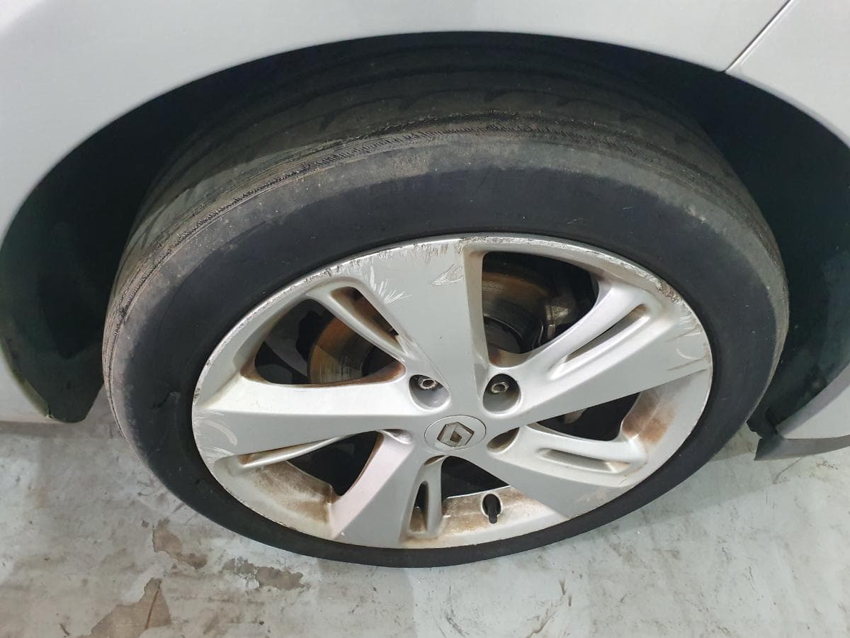 Renault Mégane 1.5 DCI · Año 2012 — imagen 21