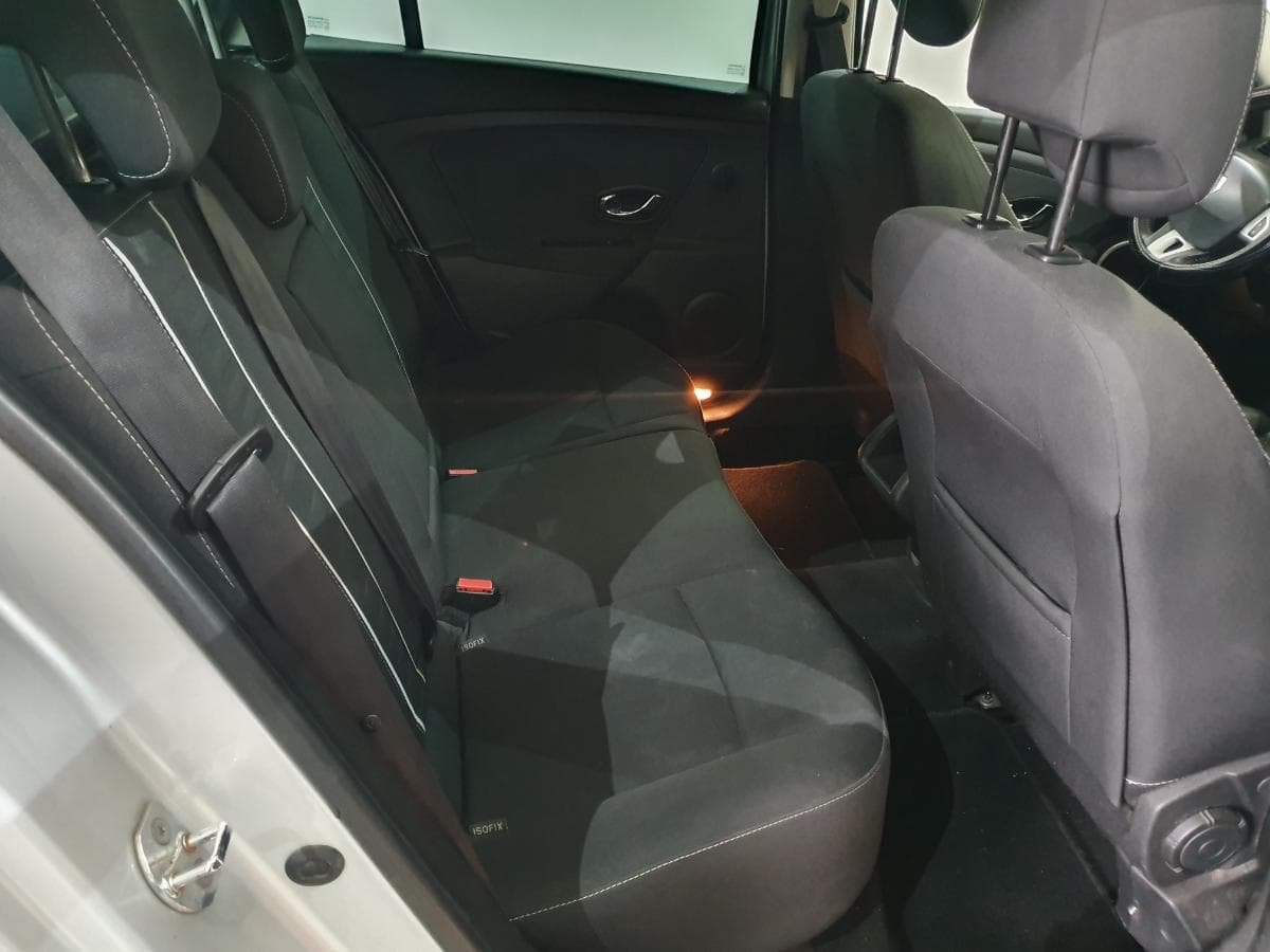 Renault Mégane 1.5 DCI · Año 2012 — imagen 29