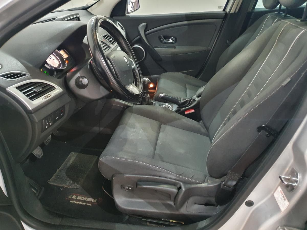 Renault Mégane 1.5 DCI · Año 2012 — imagen 43
