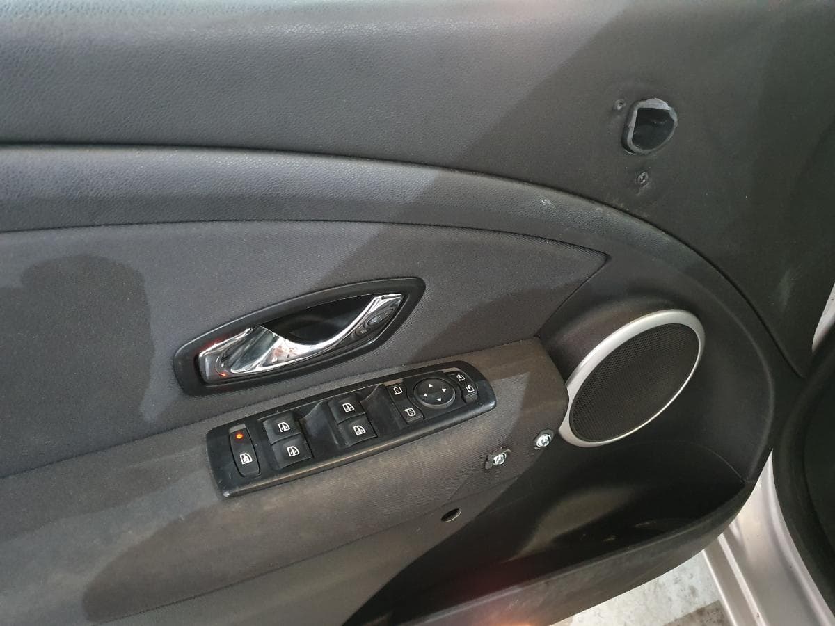 Renault Mégane 1.5 DCI · Año 2012 — imagen 44
