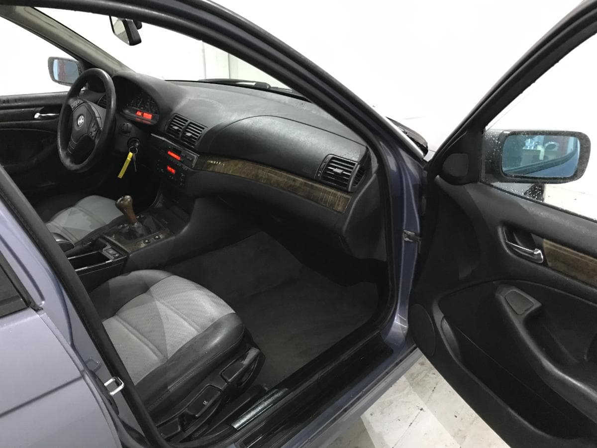 BMW 320D · Ano 1999 — image 26
