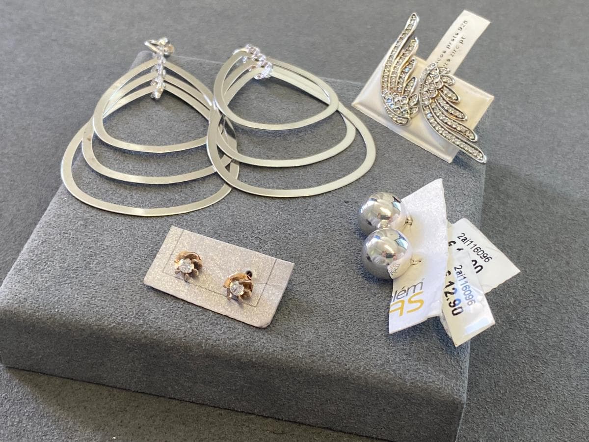 Pendientes de plata y otros materiales — imagen 2
