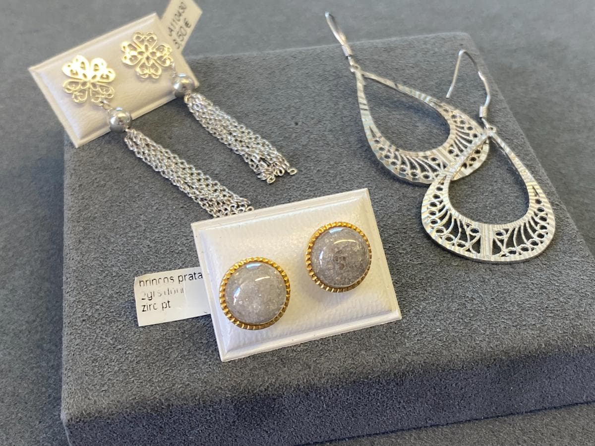 Pendientes de plata y otros materiales — imagen 2