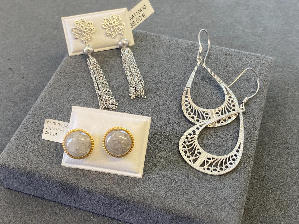 Pendientes de plata y otros materiales — imagen 3