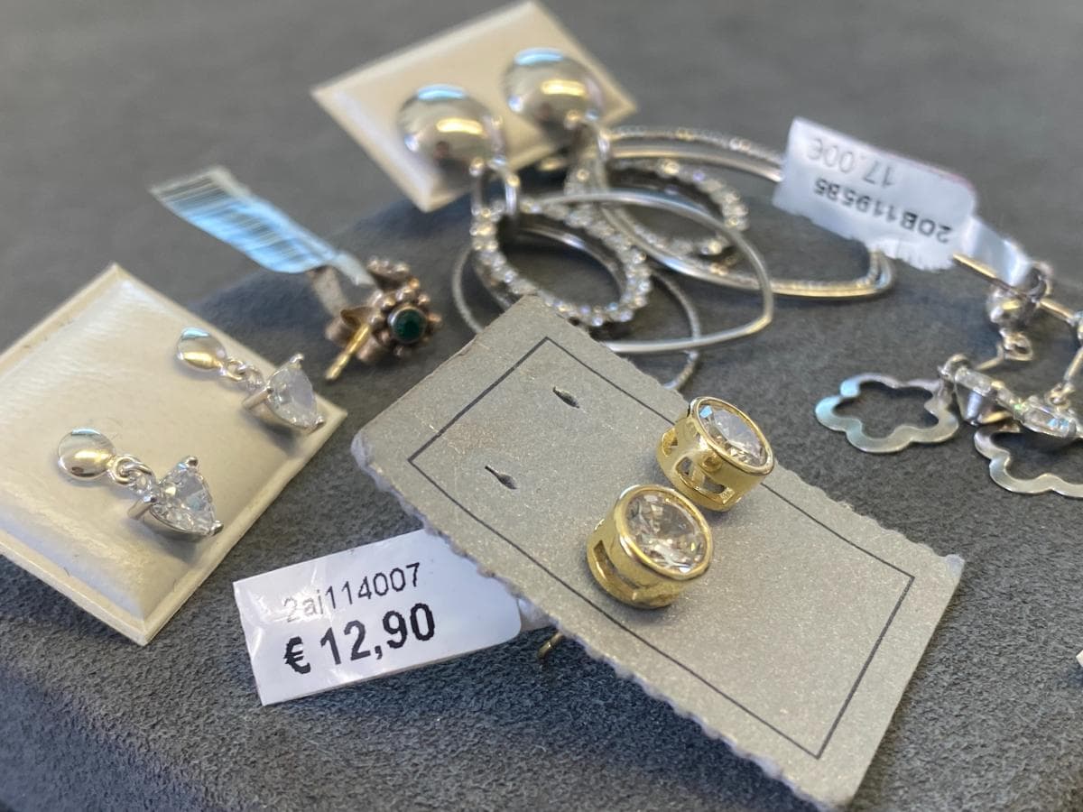 Pendientes de plata y otros materiales — imagen 2