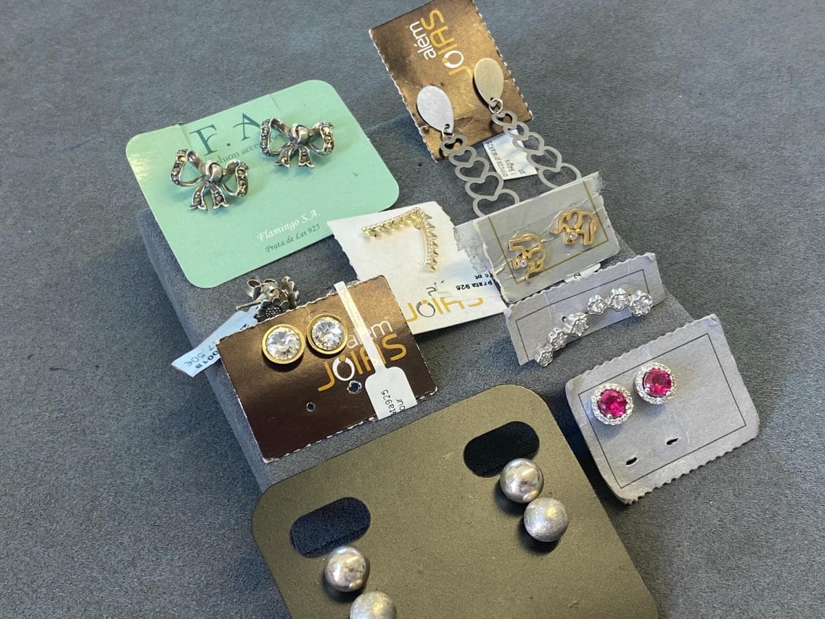 Boucles d'oreilles en argent et autres matériaux — image 4
