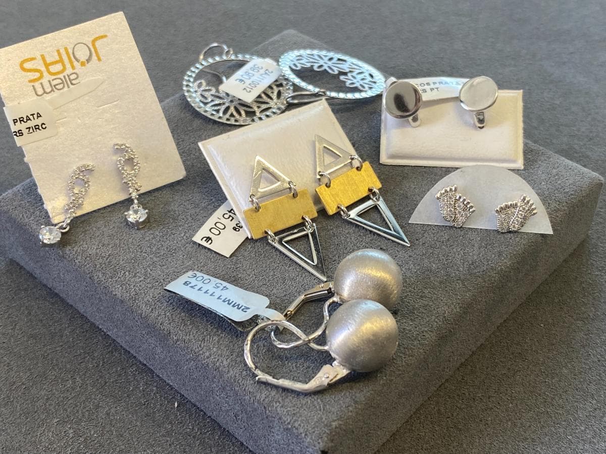 Earrings in silver and other materials — image 2