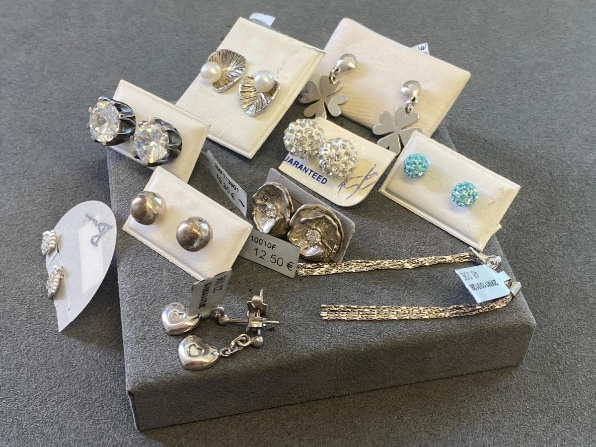 Pendientes de plata y otros materiales — imagen 2