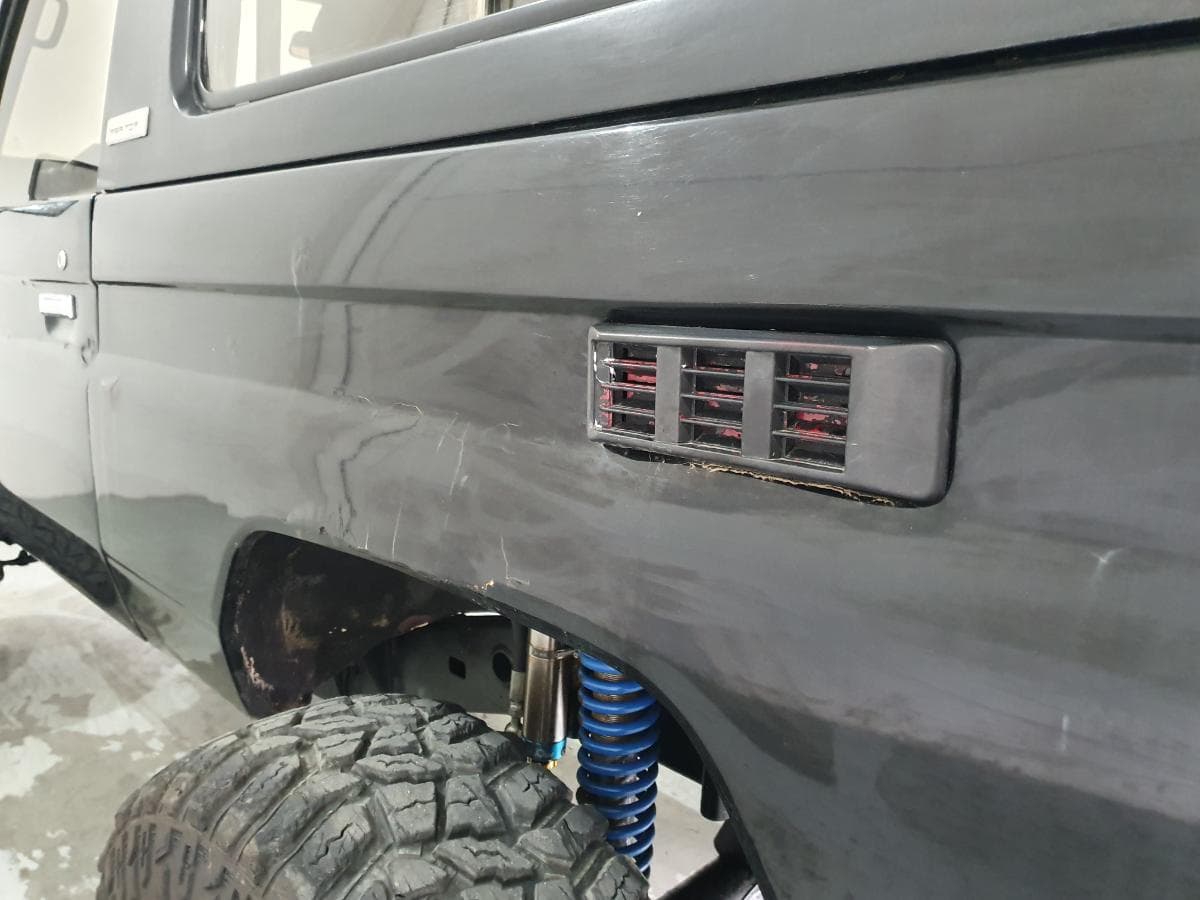 Toyota Land Cruiser 250 · Ano 1988 — image 13