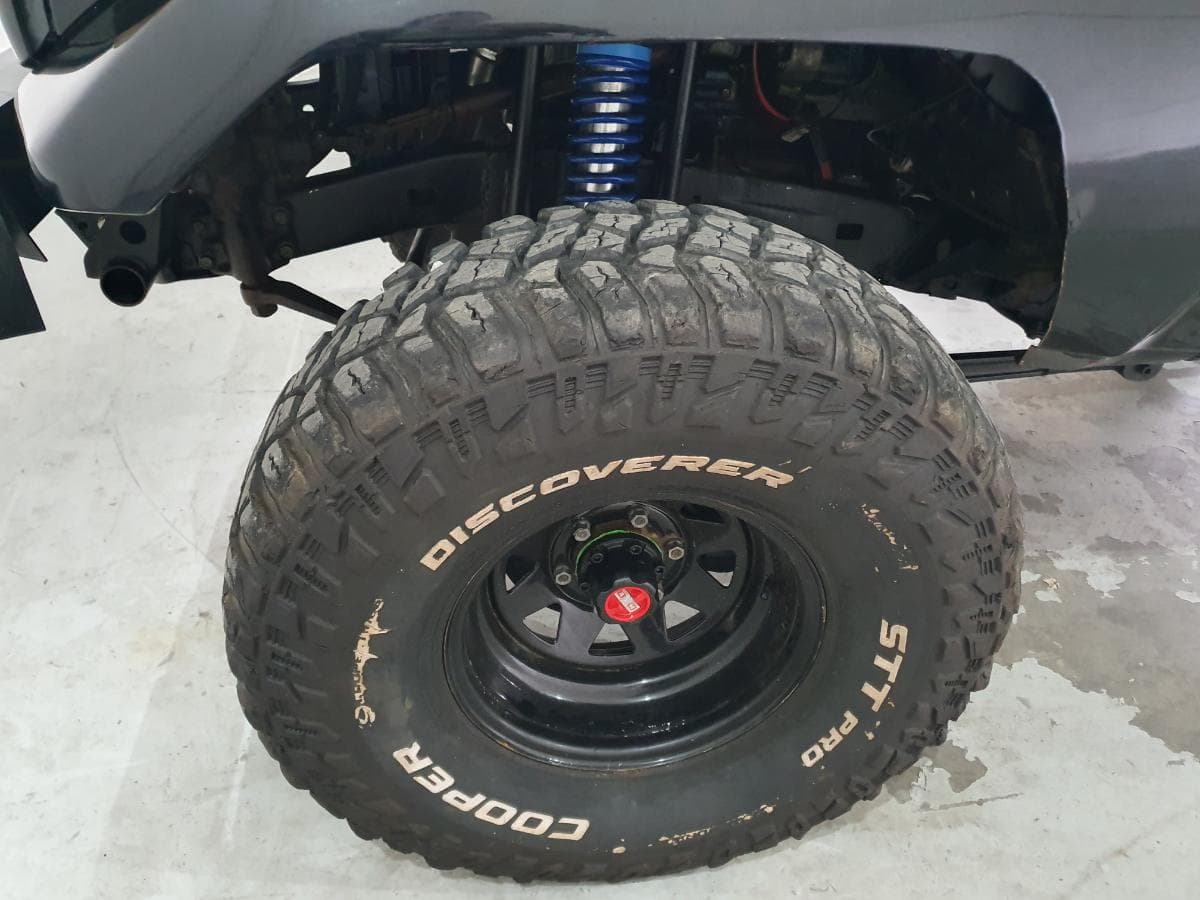 Toyota Land Cruiser 250 · Ano 1988 — image 22