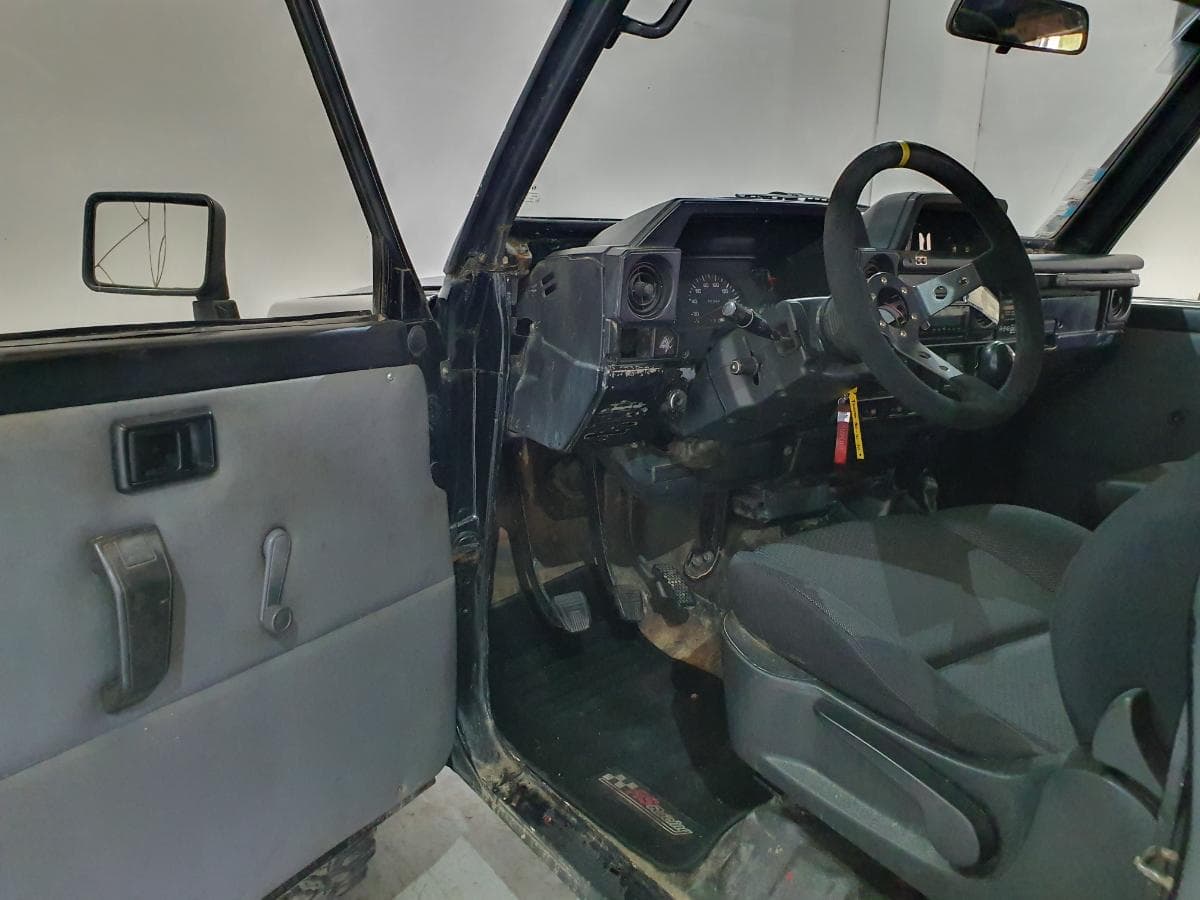 Toyota Land Cruiser 250 · Ano 1988 — image 24