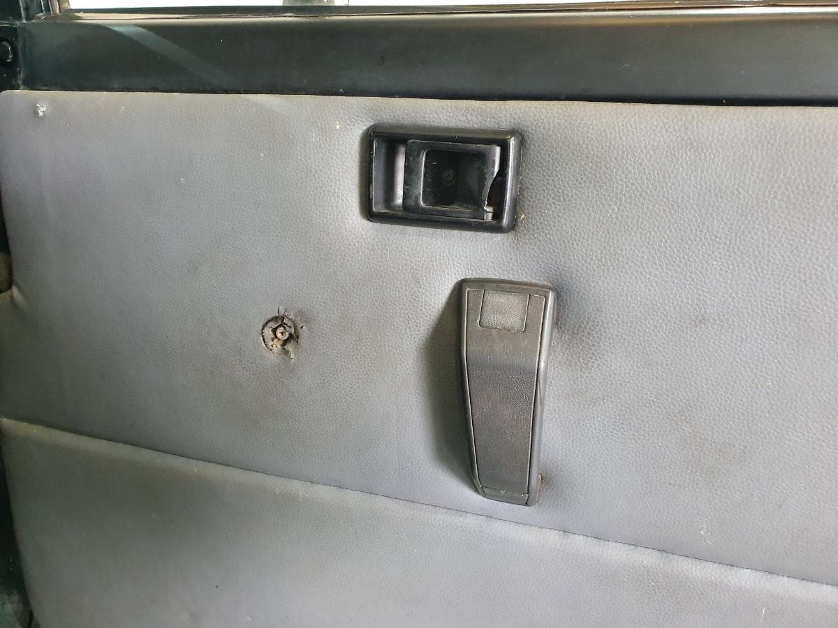 Toyota Land Cruiser 250 · Ano 1988 — image 25