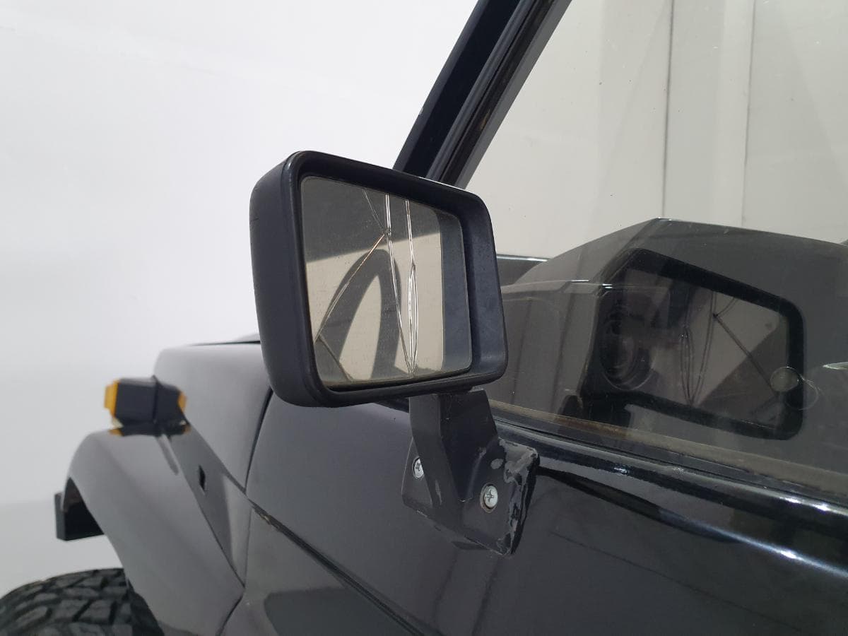 Toyota Land Cruiser 250 · Ano 1988 — image 28