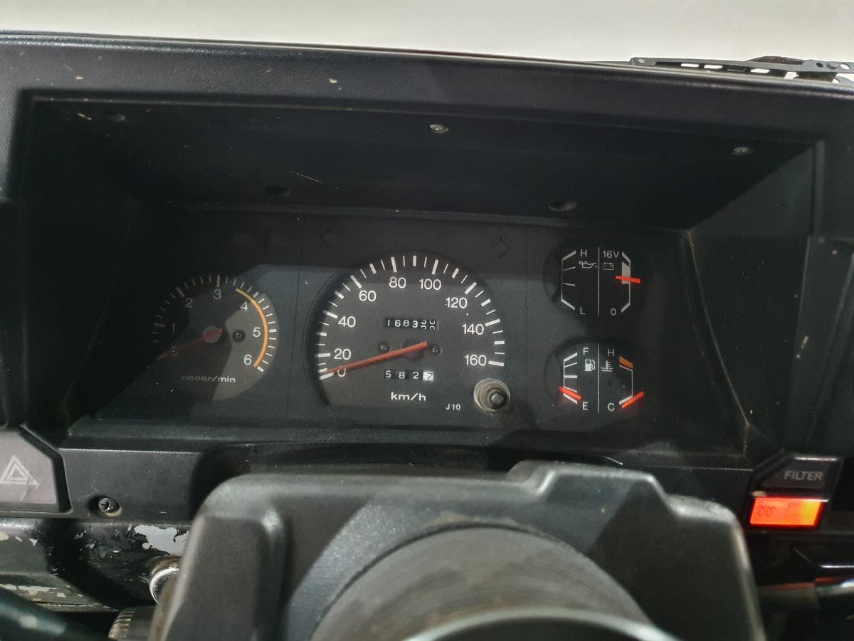 Toyota Land Cruiser 250 · Ano 1988 — image 38