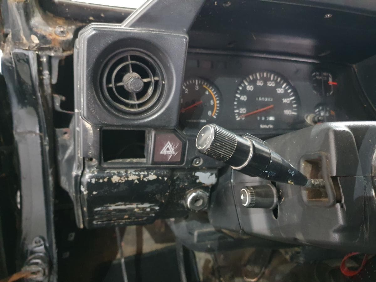 Toyota Land Cruiser 250 · Ano 1988 — image 39