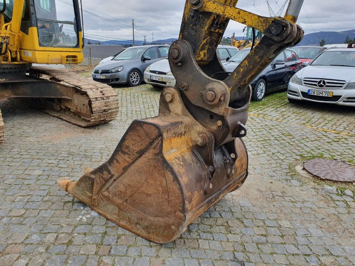 Giratória Komatsu PC210NLC-7K — imagen 8