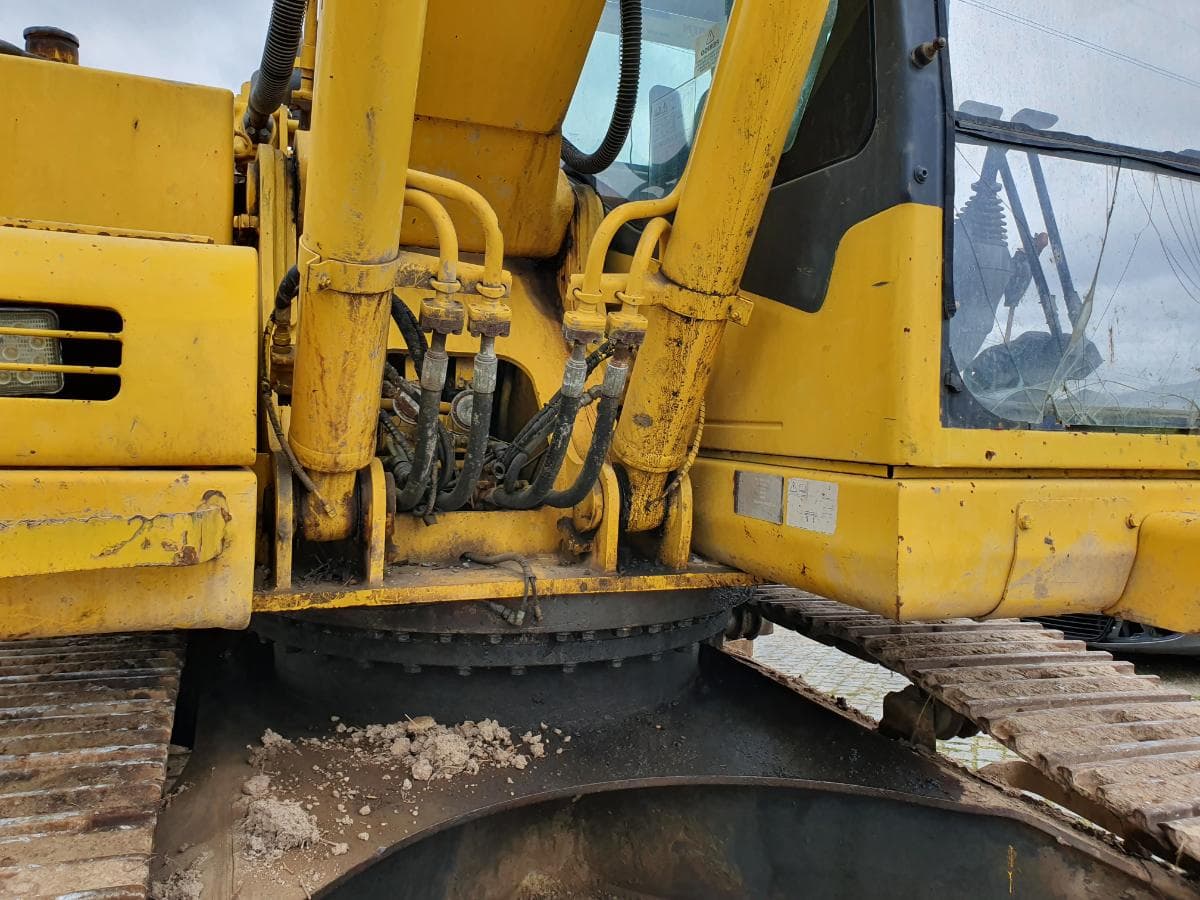 Giratória Komatsu PC210NLC-7K — imagen 13