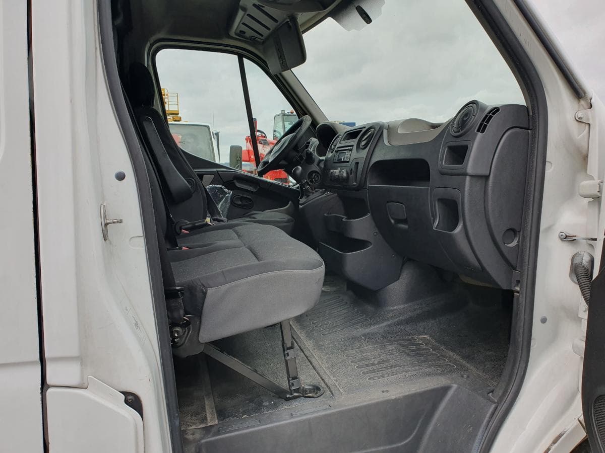 Opel Movano 2.3 CDTI · Ano 2017 — image 24