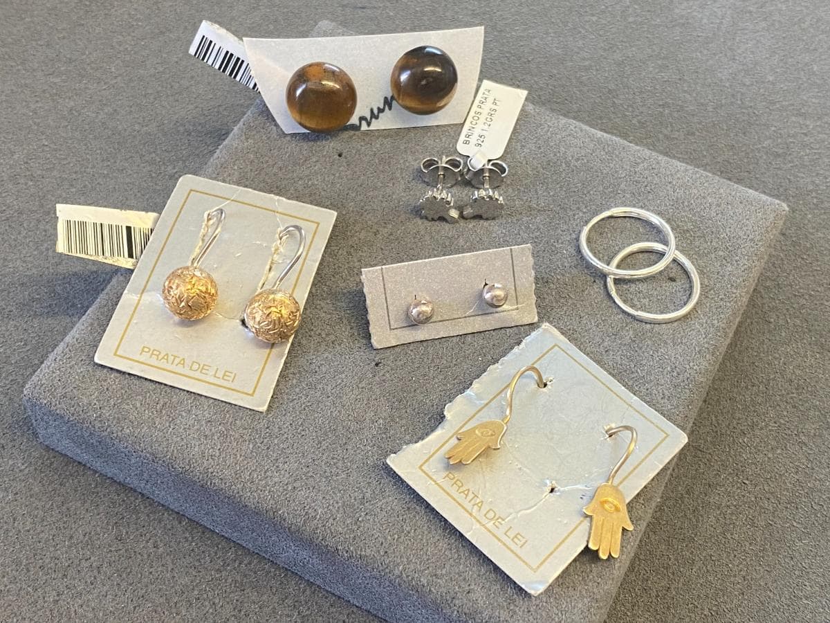Pendientes de plata y otros materiales — imagen 1
