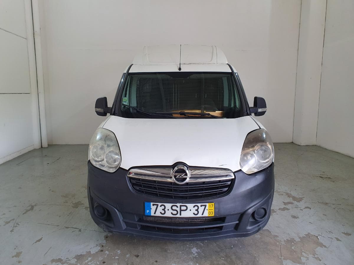 Opel Combo 1.6 CDTI · Ano 2017 — image 3