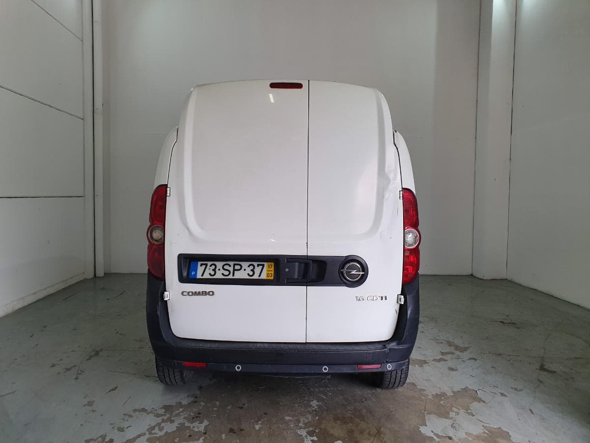 Opel Combo 1.6 CDTI · Ano 2017 — image 5