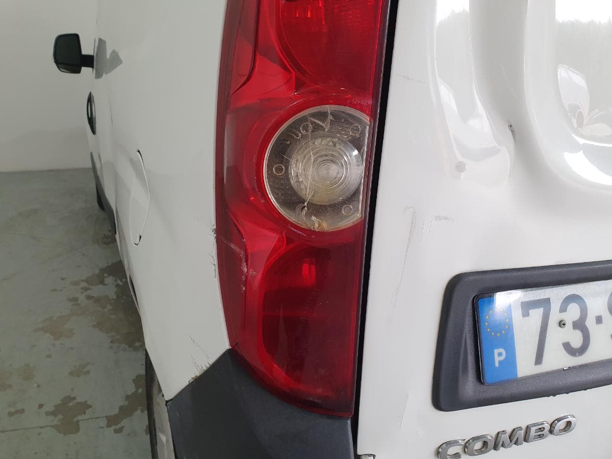 Opel Combo 1.6 CDTI · Ano 2017 — image 12