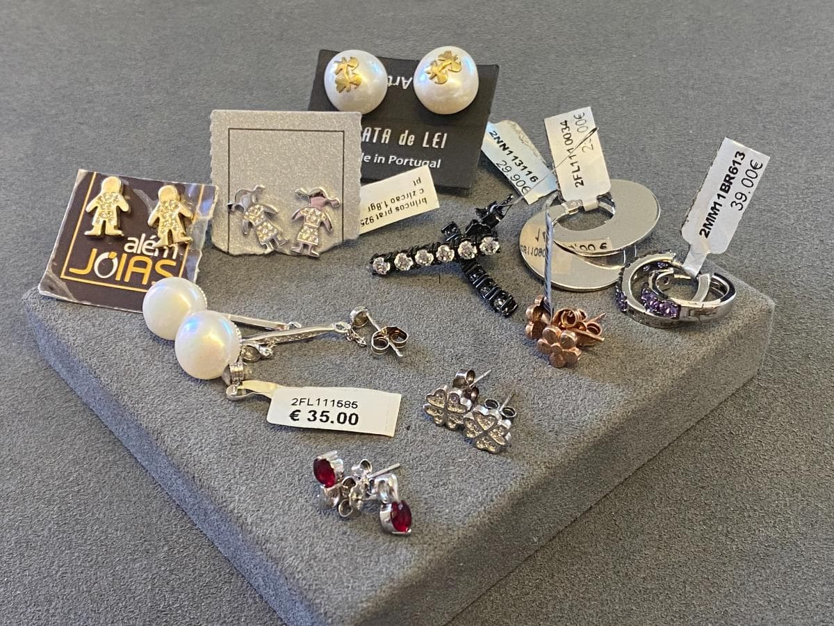 Pendientes de plata y otros materiales — imagen 3