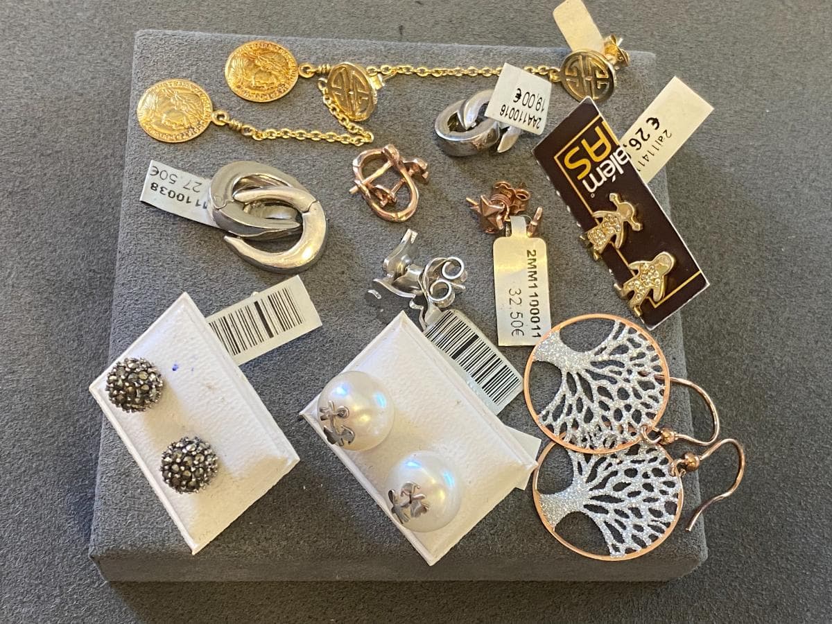 Pendientes de plata y otros materiales — imagen 3