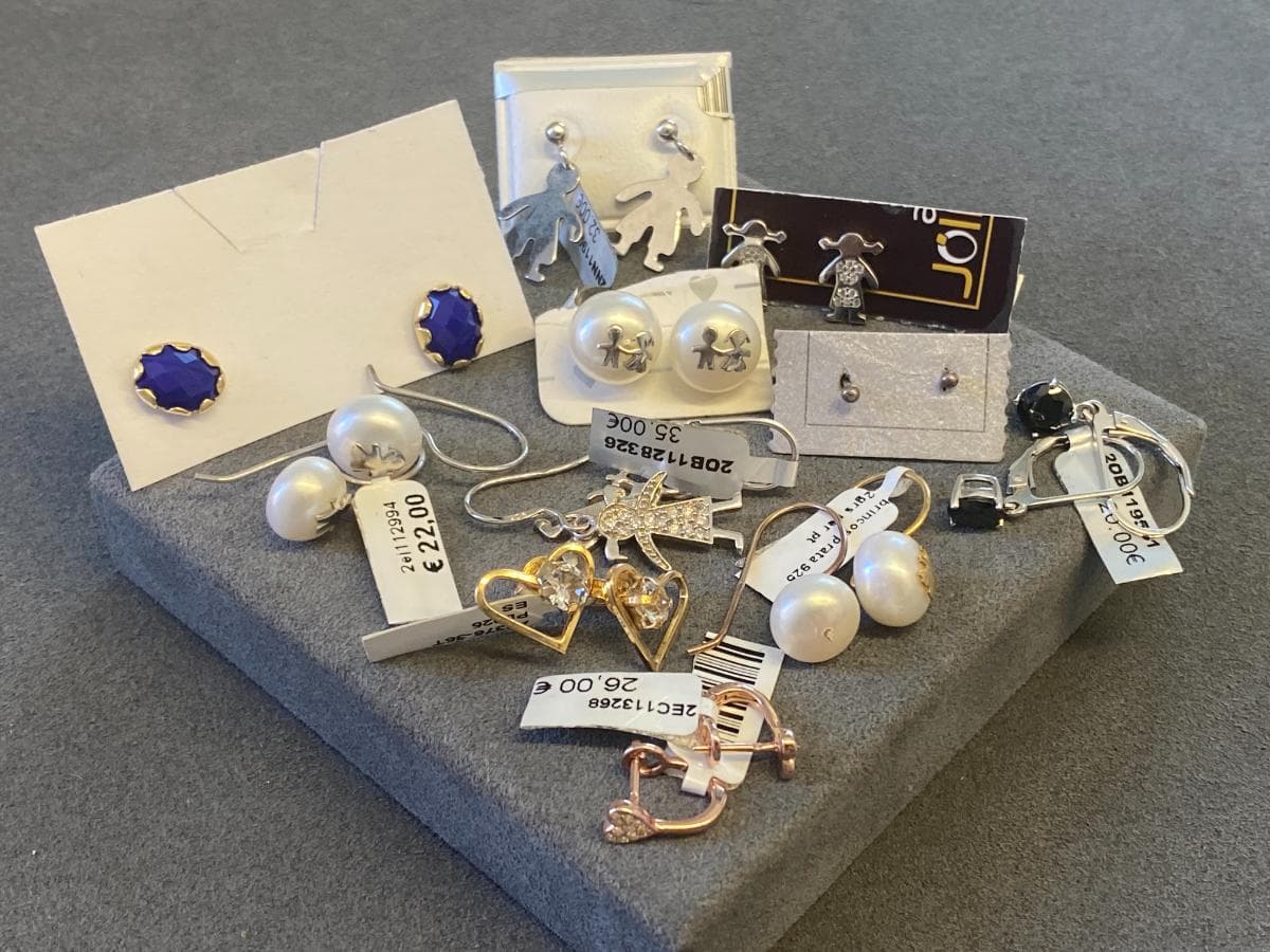 Pendientes de plata y otros materiales — imagen 3