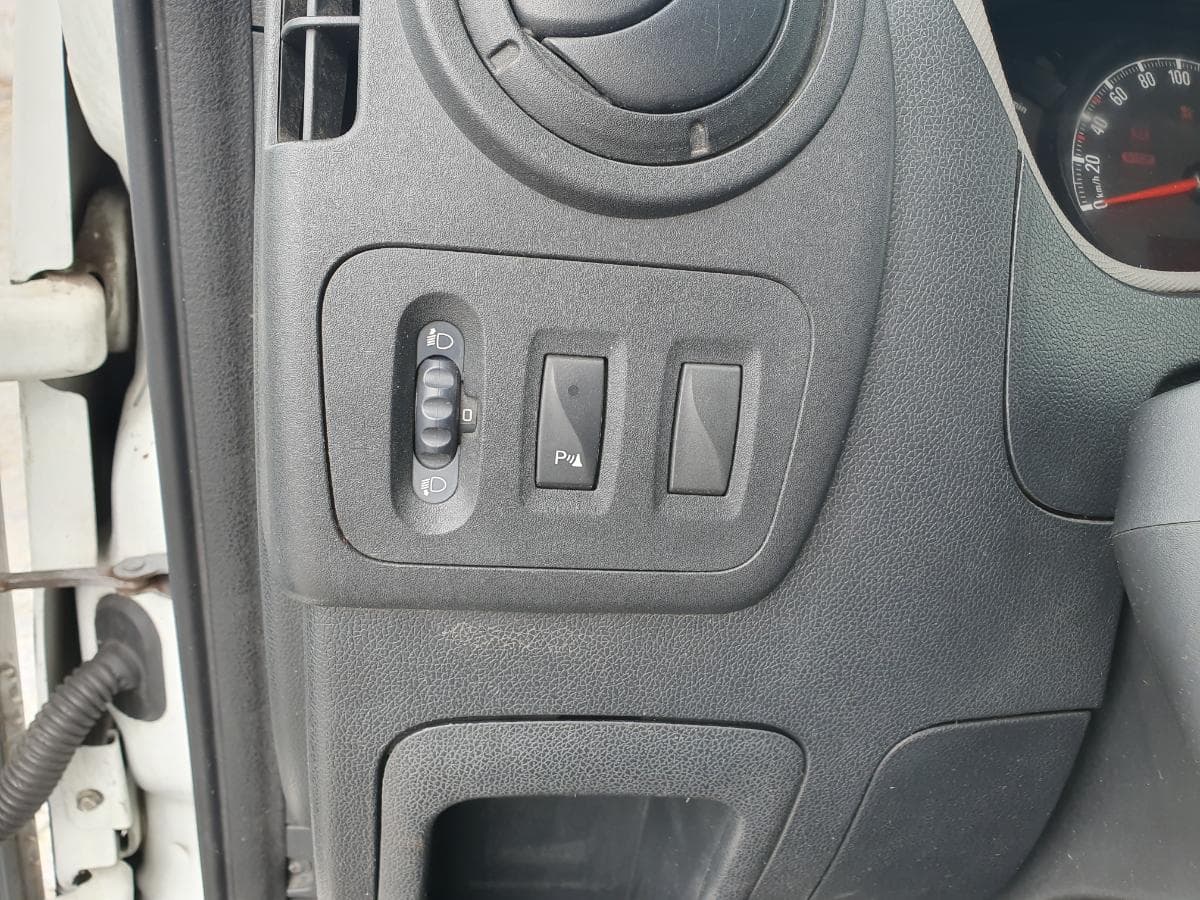 Opel Movano 2.3 CDTI · Ano 2014 — image 38
