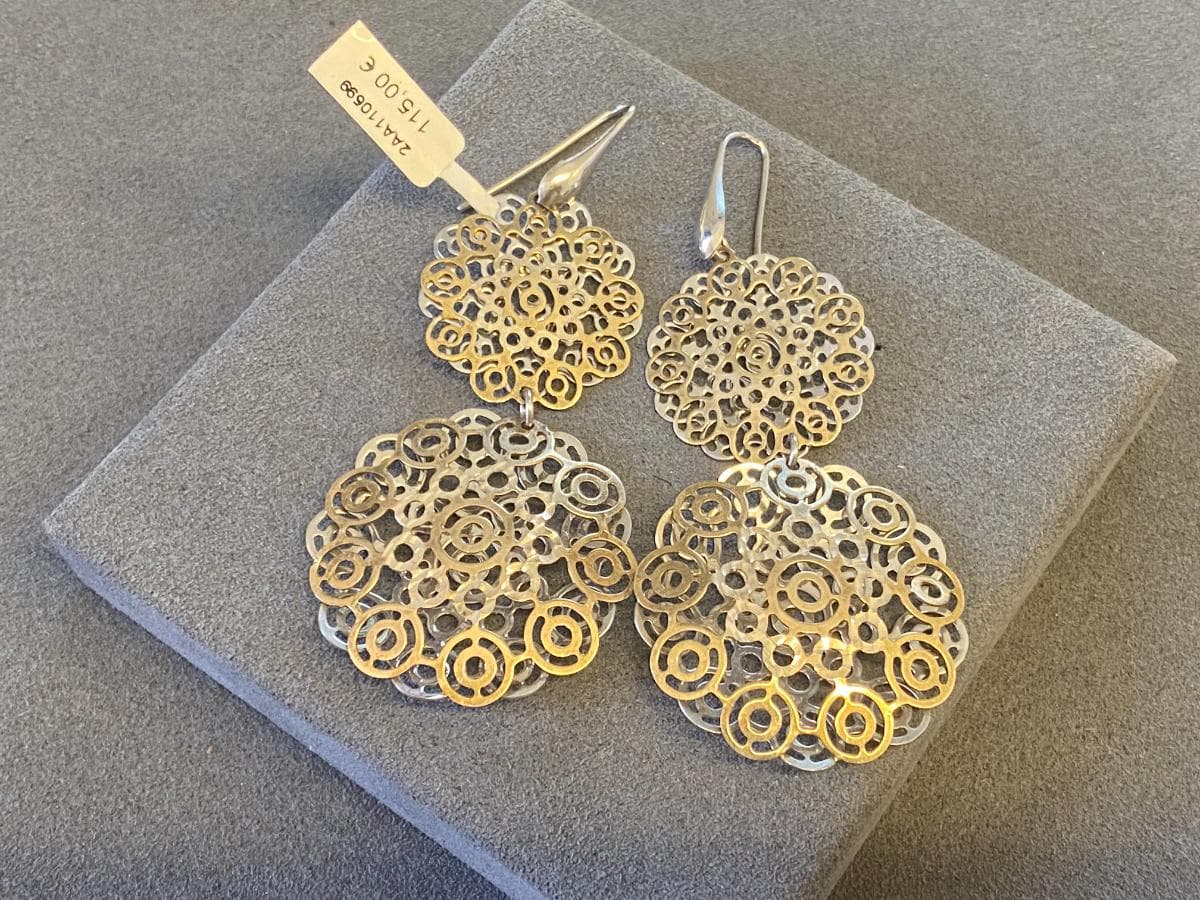 Boucles d'oreilles en argent et autres matériaux — image 3