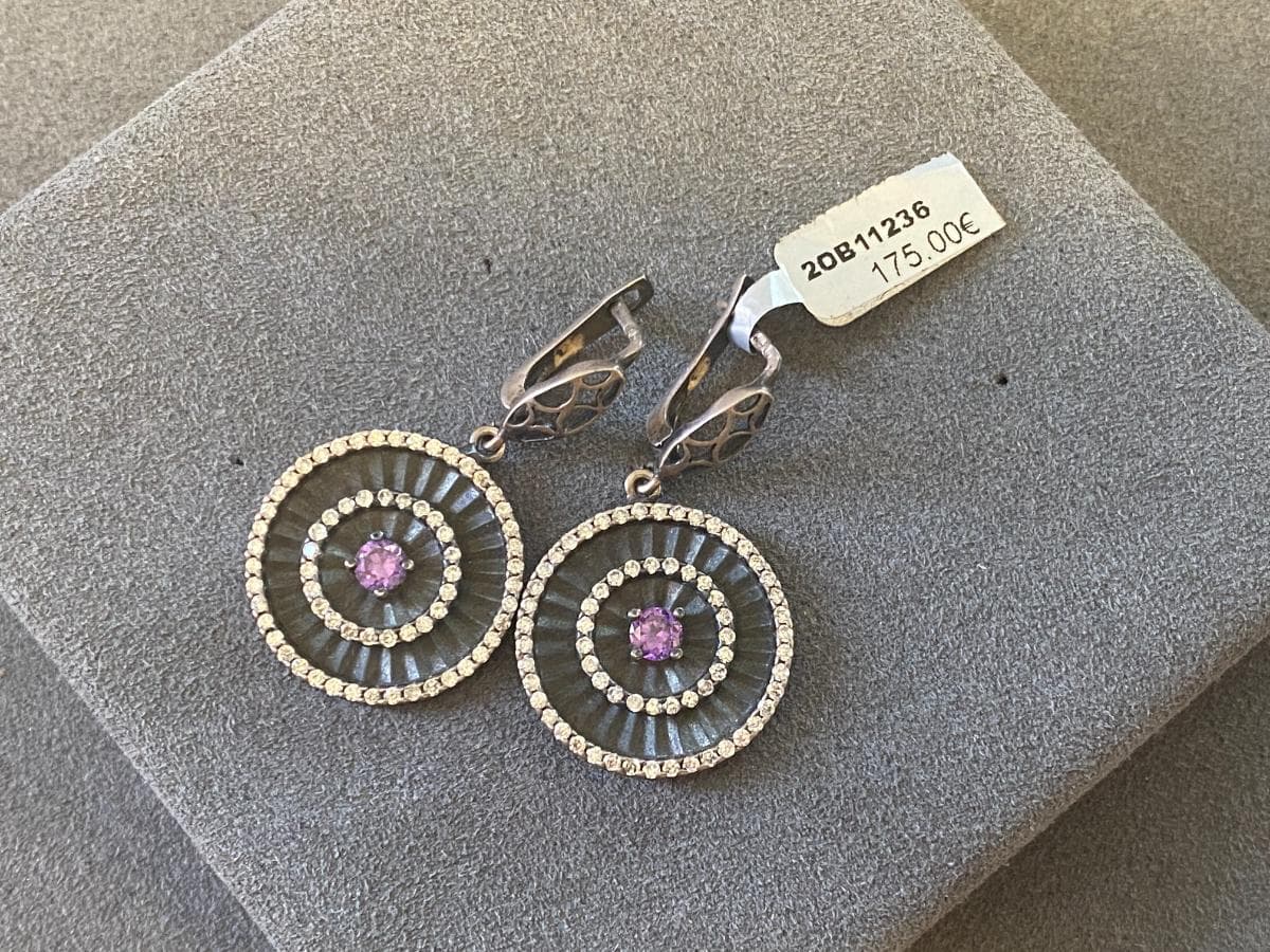 Pendientes de plata y otros materiales — imagen 1