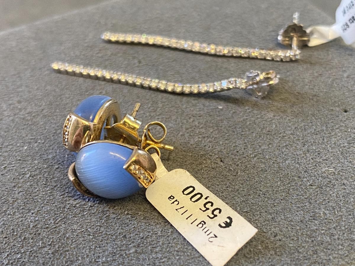Pendientes de plata y otros materiales — imagen 2