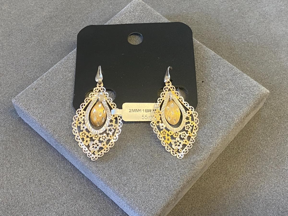 Pendientes de plata y otros materiales — imagen 1