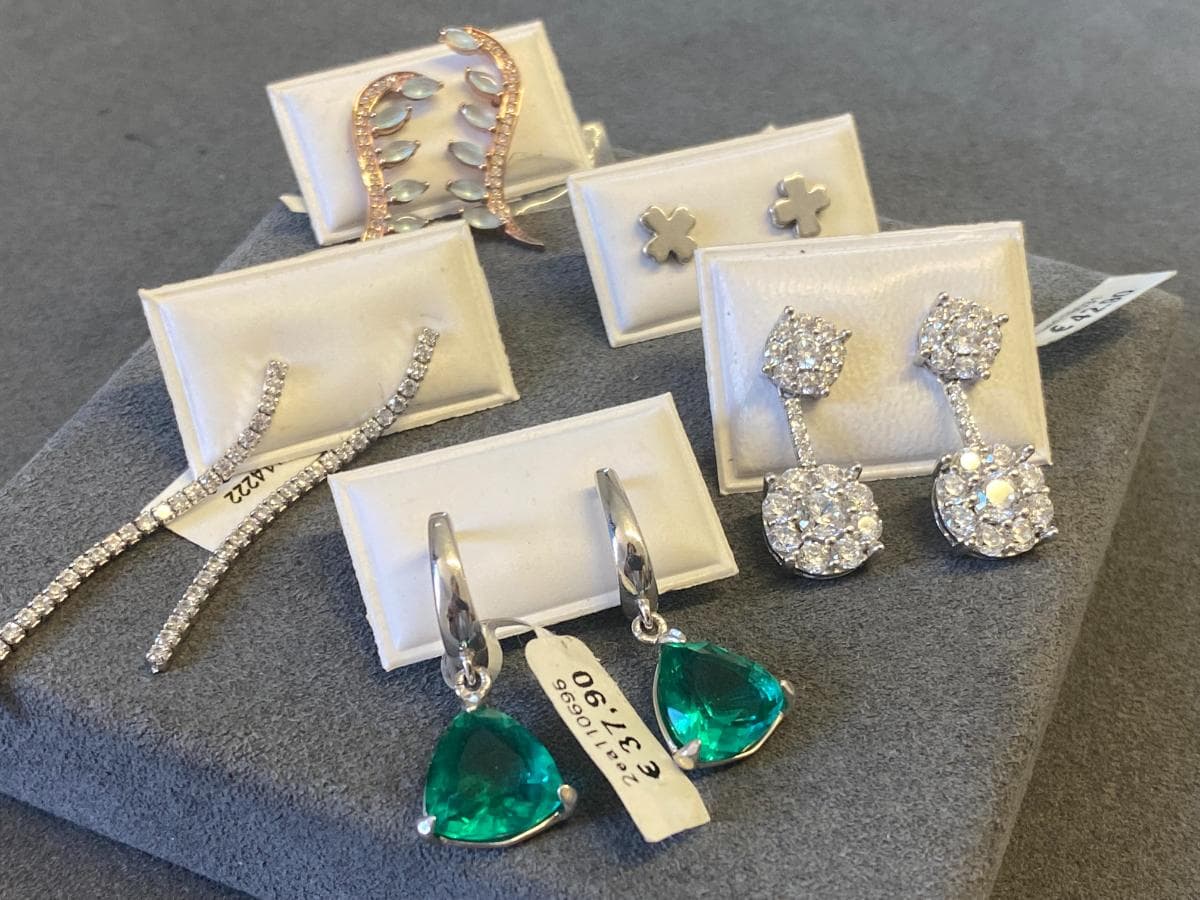 Pendientes de plata y otros materiales — imagen 2