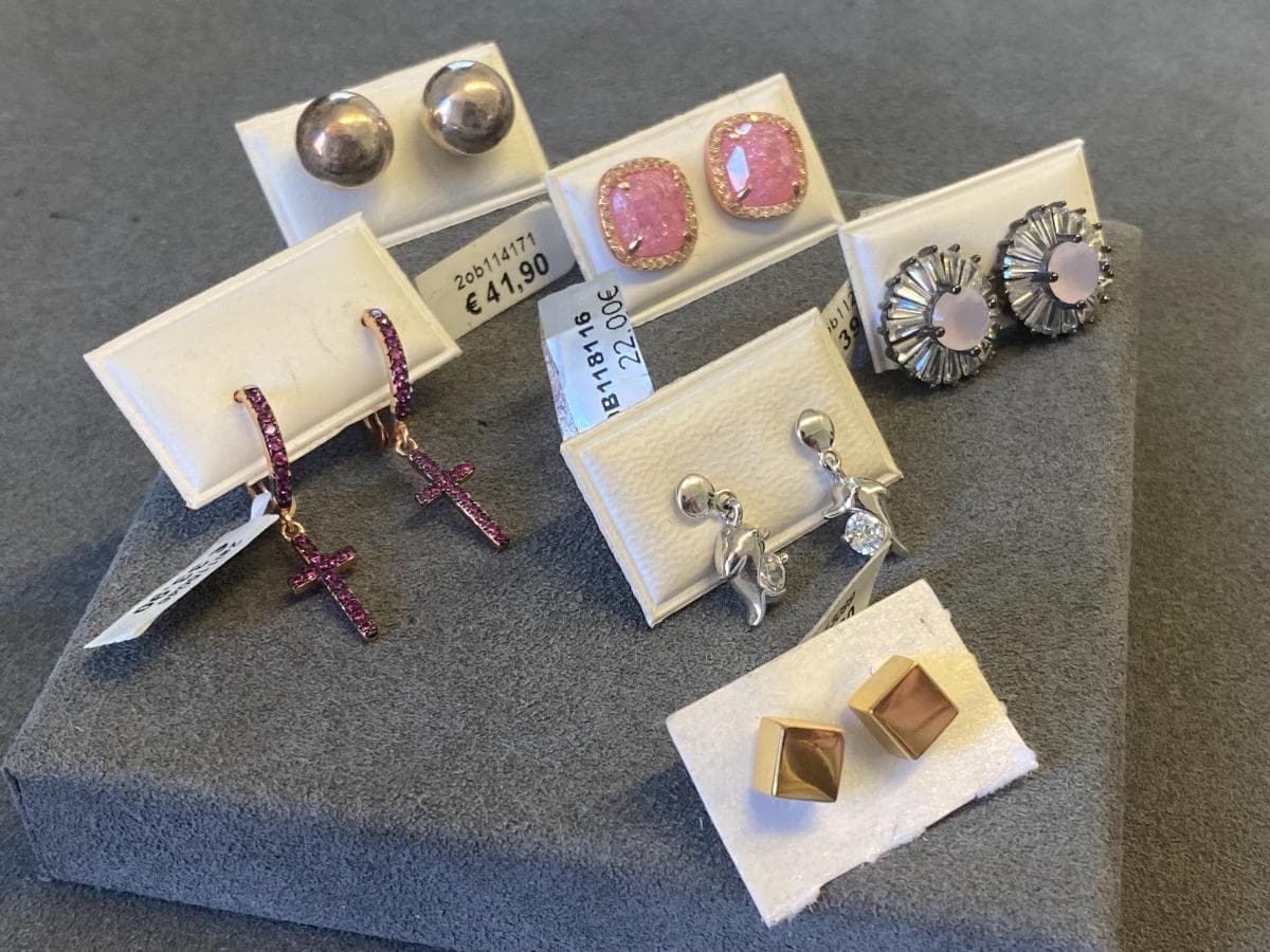 Pendientes de plata y otros materiales — imagen 2