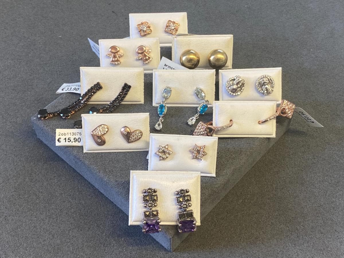 Pendientes de plata y otros materiales — imagen 2